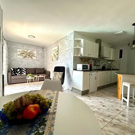 Apartment Elite Near Yumbo *